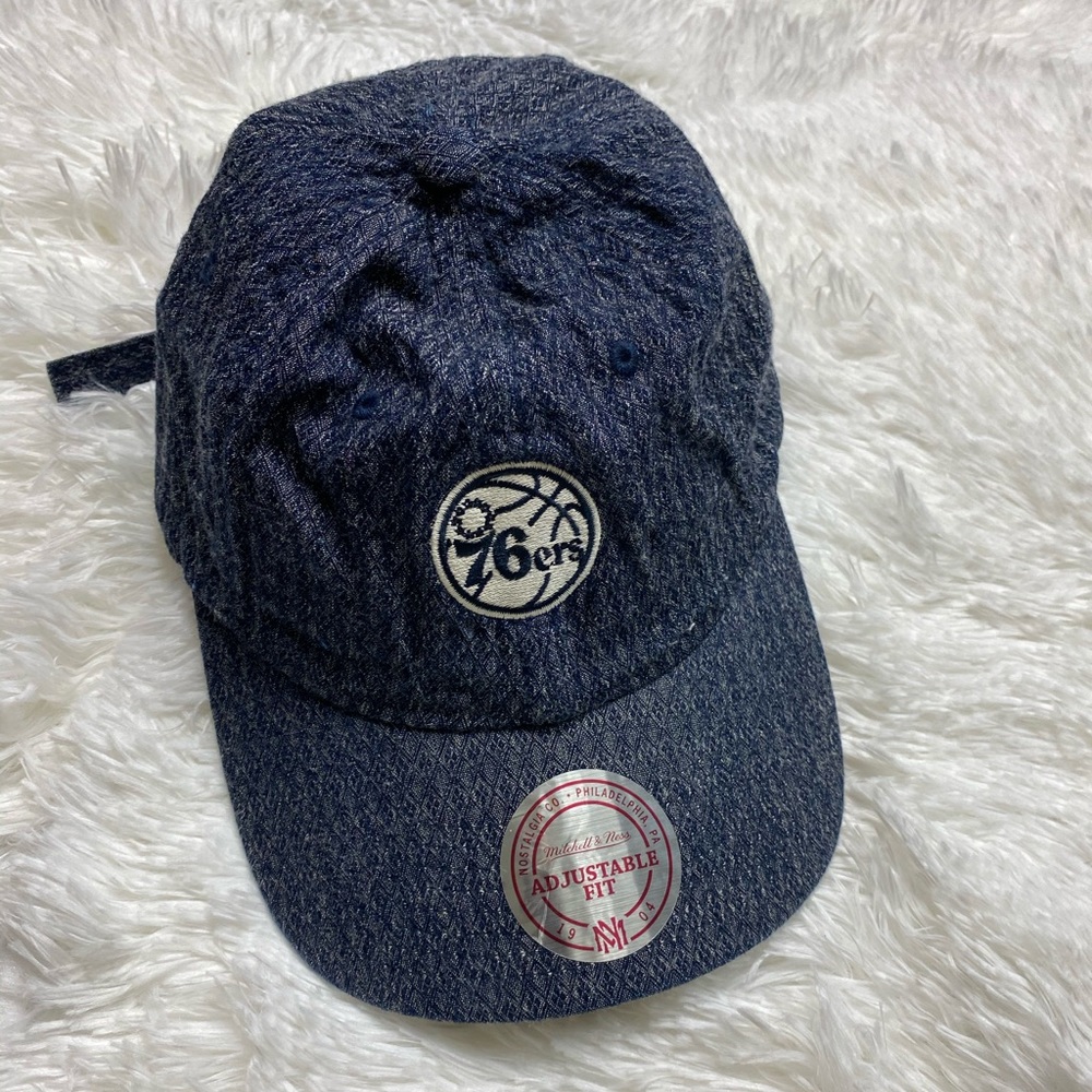 MITCHELL & NESS 76ers Cap